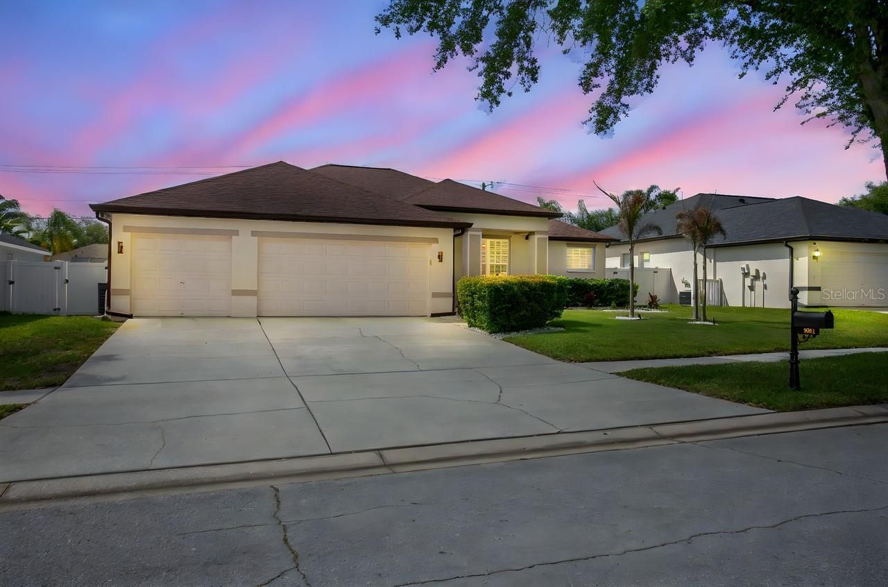 2814 Duncan Tree Circle , Valrico, FL 33594 Photo