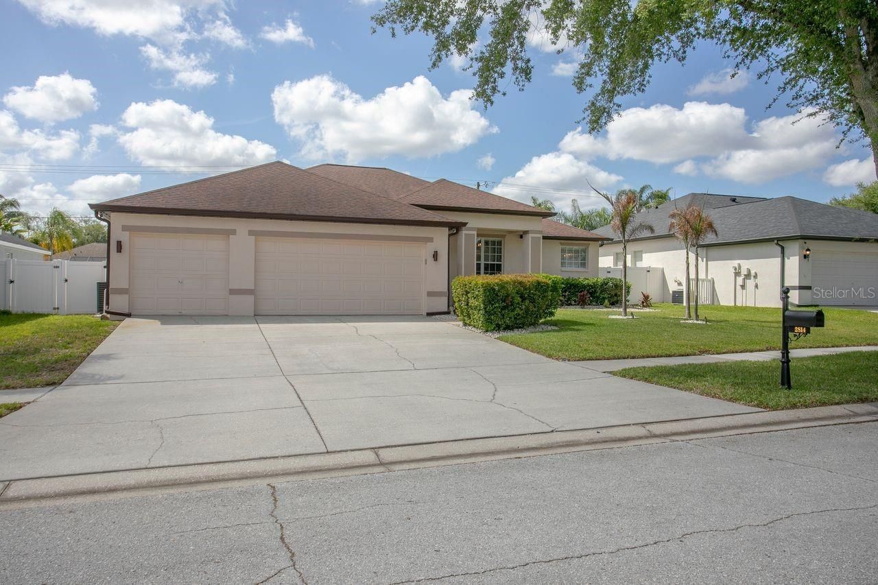 2814 Duncan Tree Circle , Valrico, FL 33594 Photo
