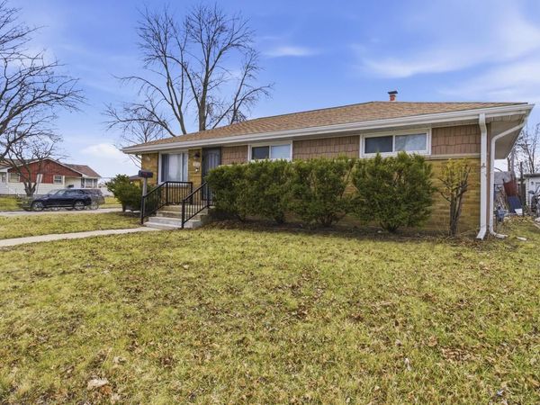 10325 W Silver Spring DRIVE, Milwaukee, WI 53225