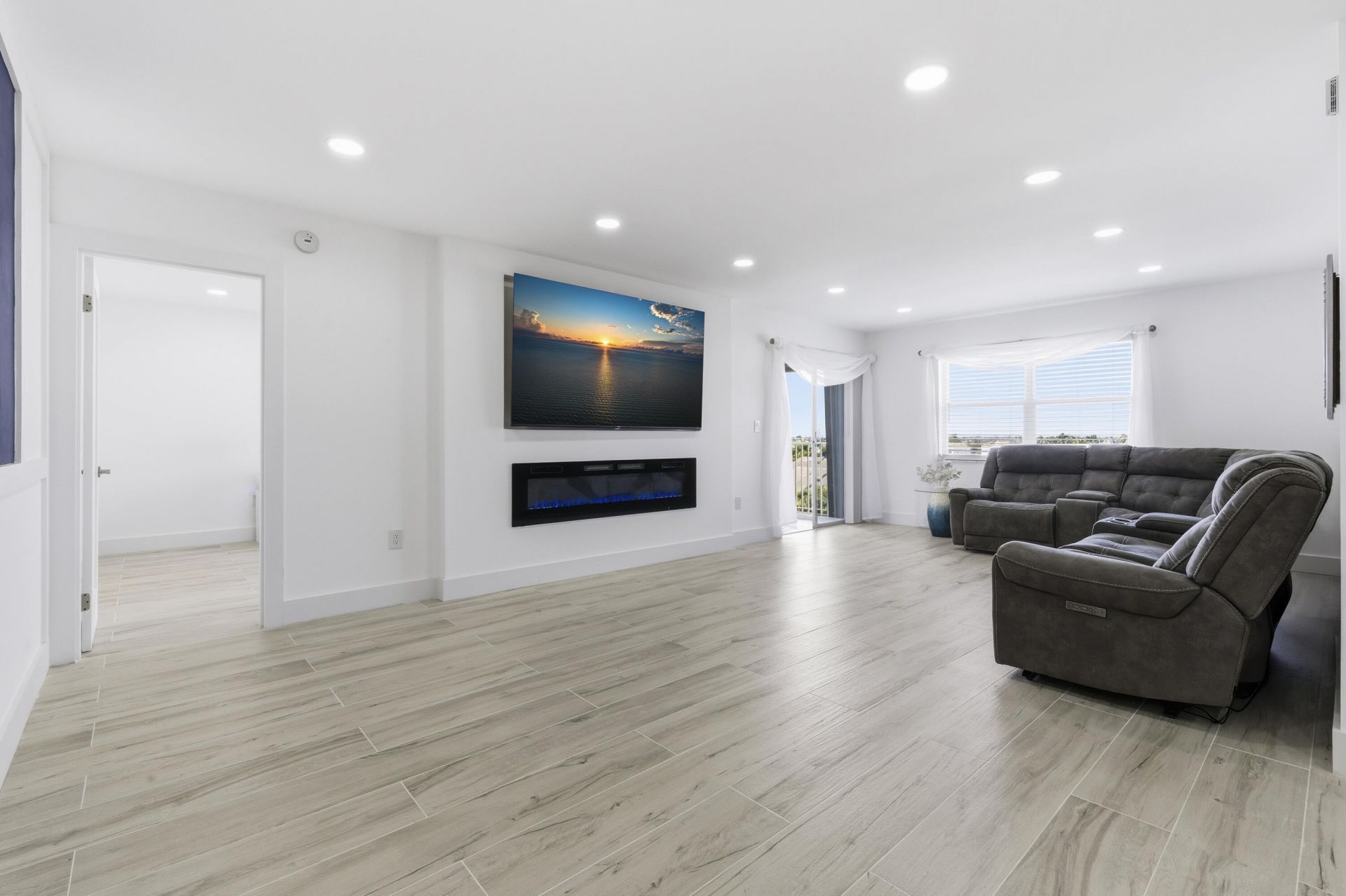 3520 S Ocean Boulevard, Unit H502, South Palm Beach, FL 33480 Photo