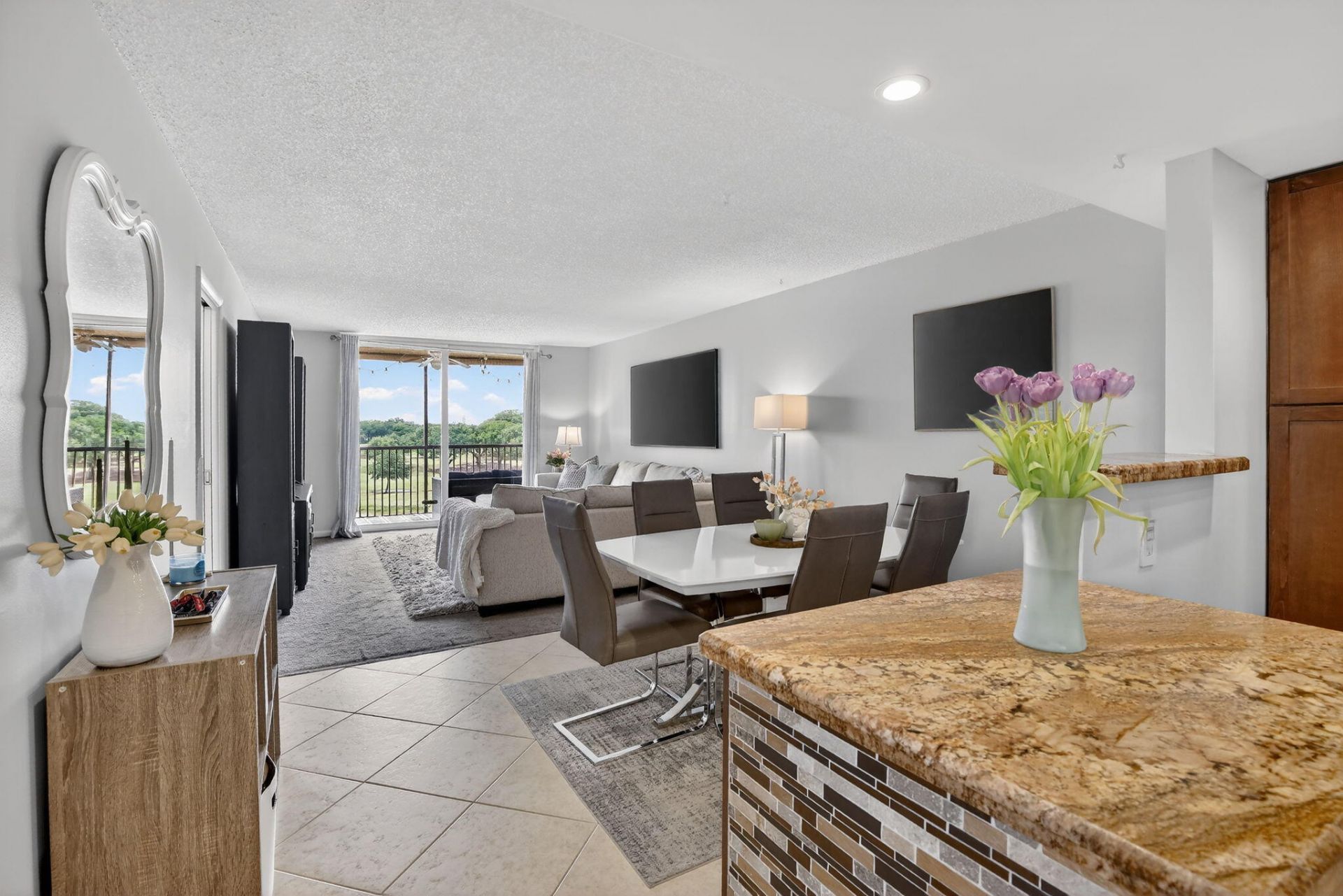 3001 W Rolling Hills Circle, Unit 501, Davie, FL 33328 Photo