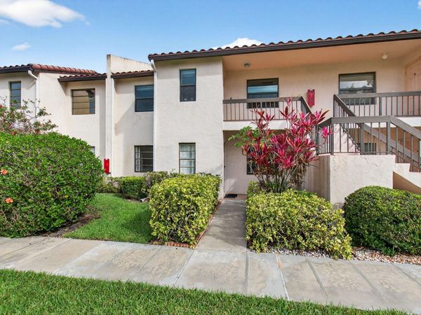 21452 Juego Circle, Boca Raton, FL 33433