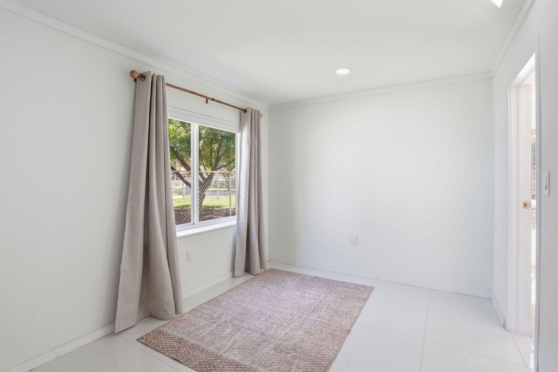 139 SW 21st Way, Fort Lauderdale, FL 33312 Photo