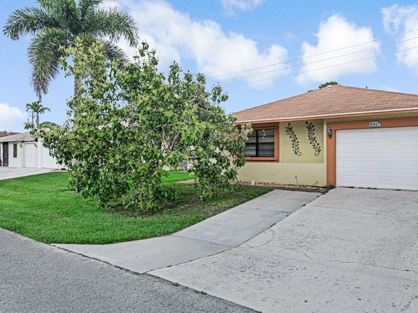 4917 Luqui Court, West Palm Beach, FL 33415