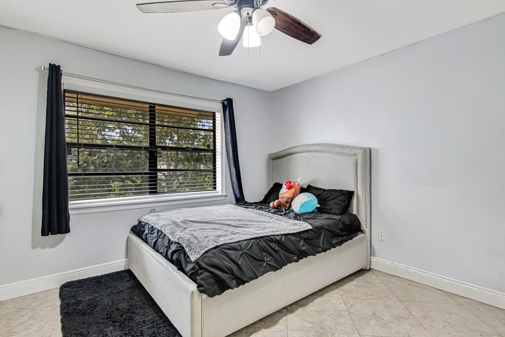 4917 Luqui Court, West Palm Beach, FL 33415 Photo