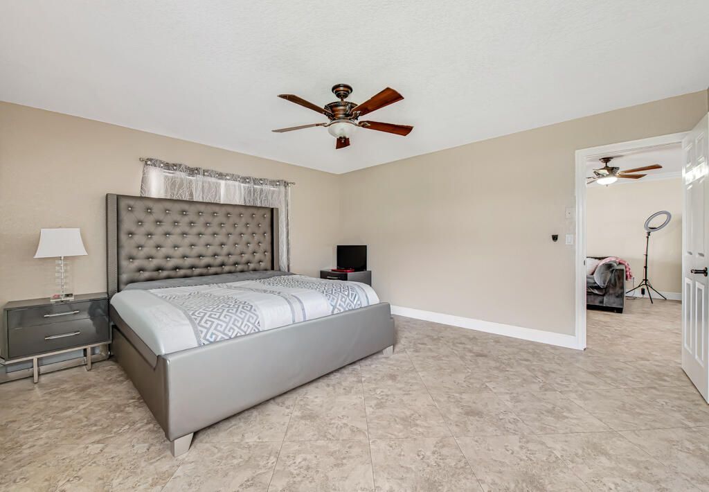 4917 Luqui Court, West Palm Beach, FL 33415 Photo