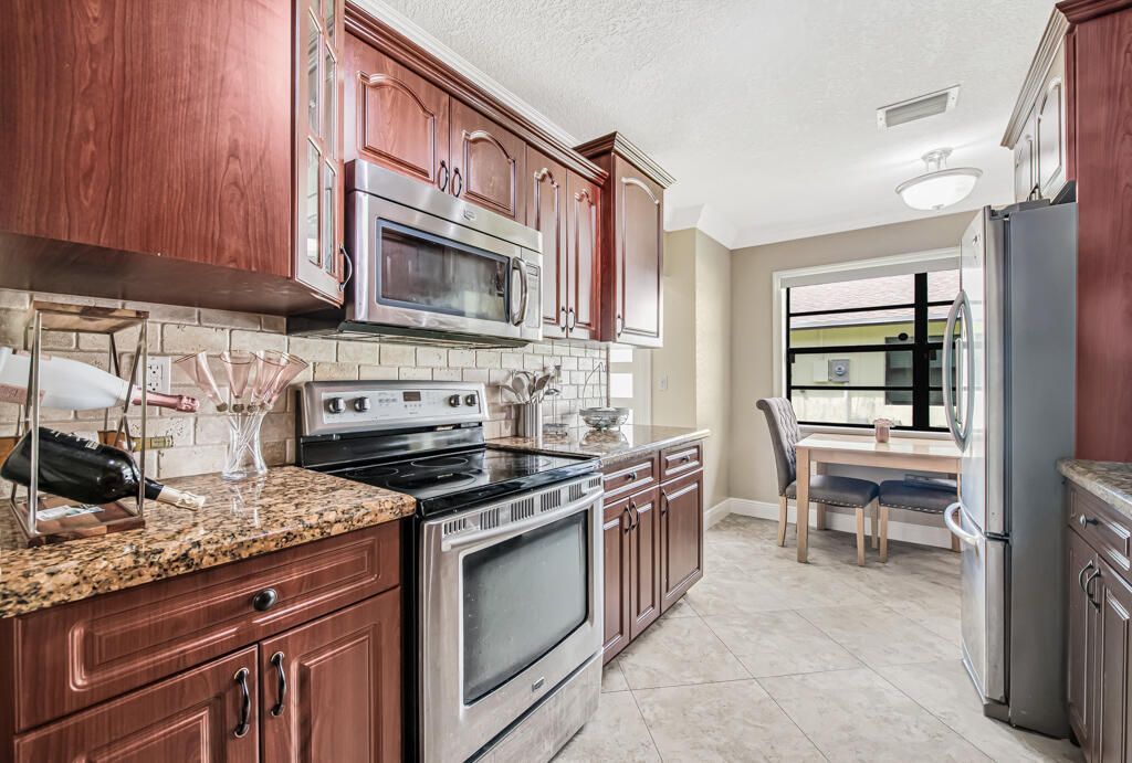 4917 Luqui Court, West Palm Beach, FL 33415 Photo