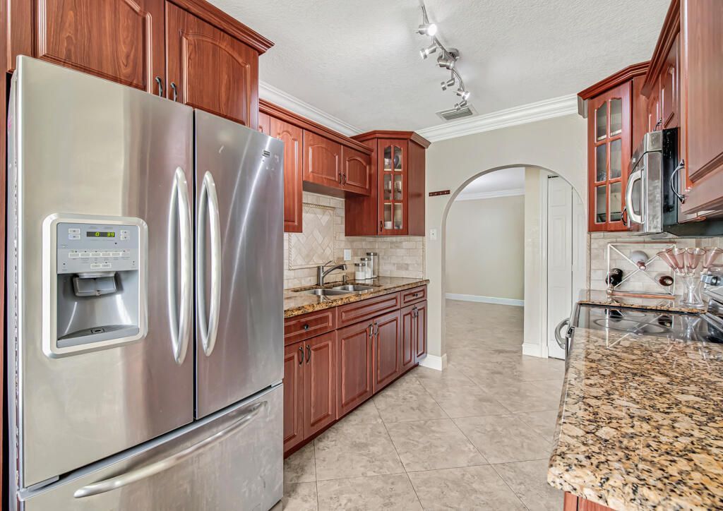 4917 Luqui Court, West Palm Beach, FL 33415 Photo