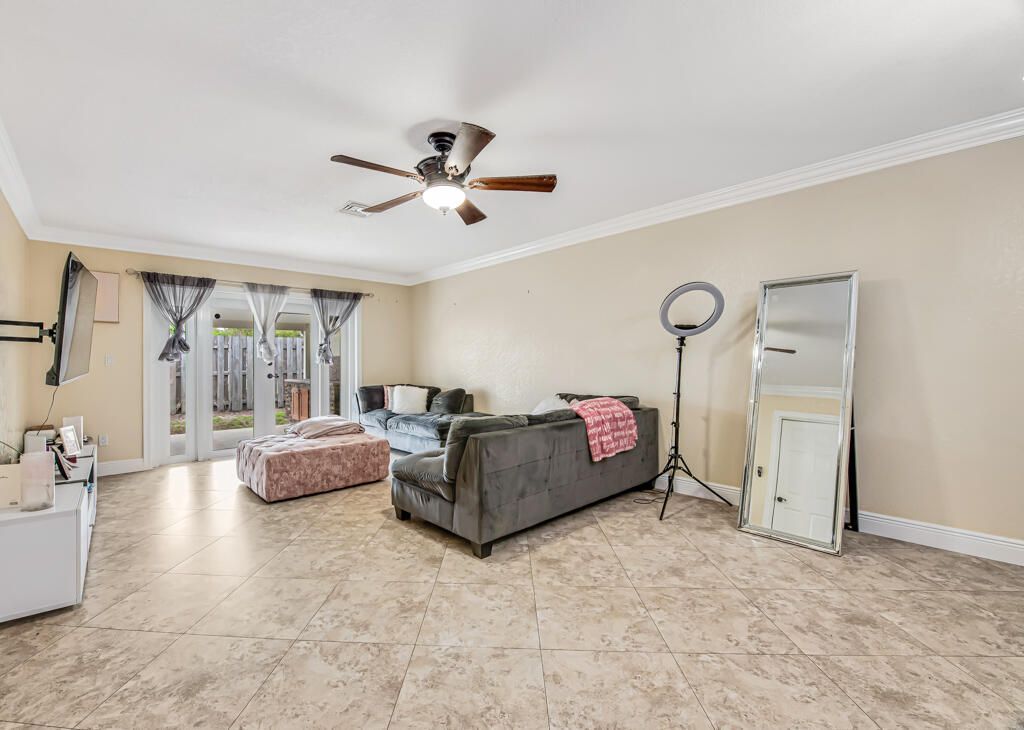 4917 Luqui Court, West Palm Beach, FL 33415 Photo