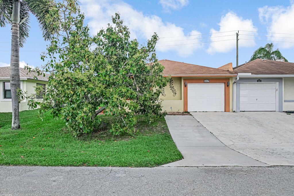 4917 Luqui Court, West Palm Beach, FL 33415 Photo