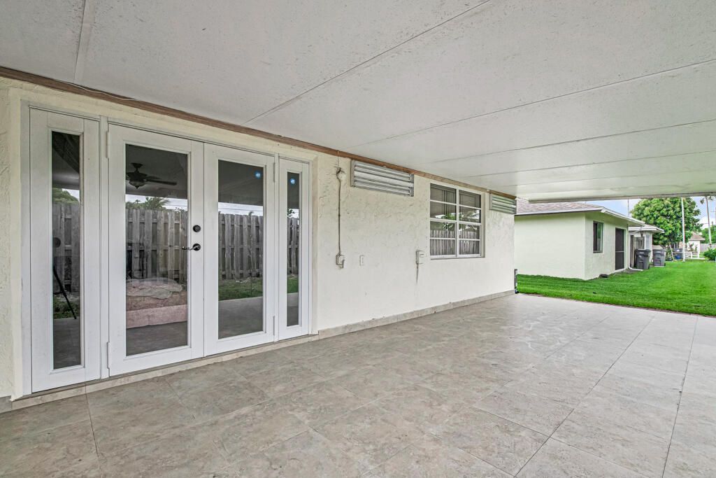 4917 Luqui Court, West Palm Beach, FL 33415 Photo