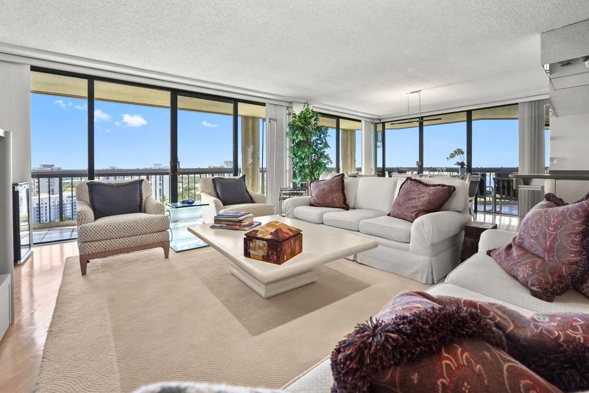 1900 Consulate Place, Unit 1906, West Palm Beach, FL 33401 Photo