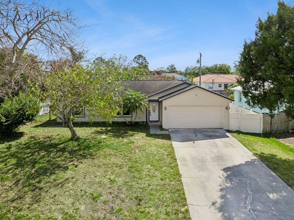 3349 SW Frankford Street, Port St. Lucie, FL 34953