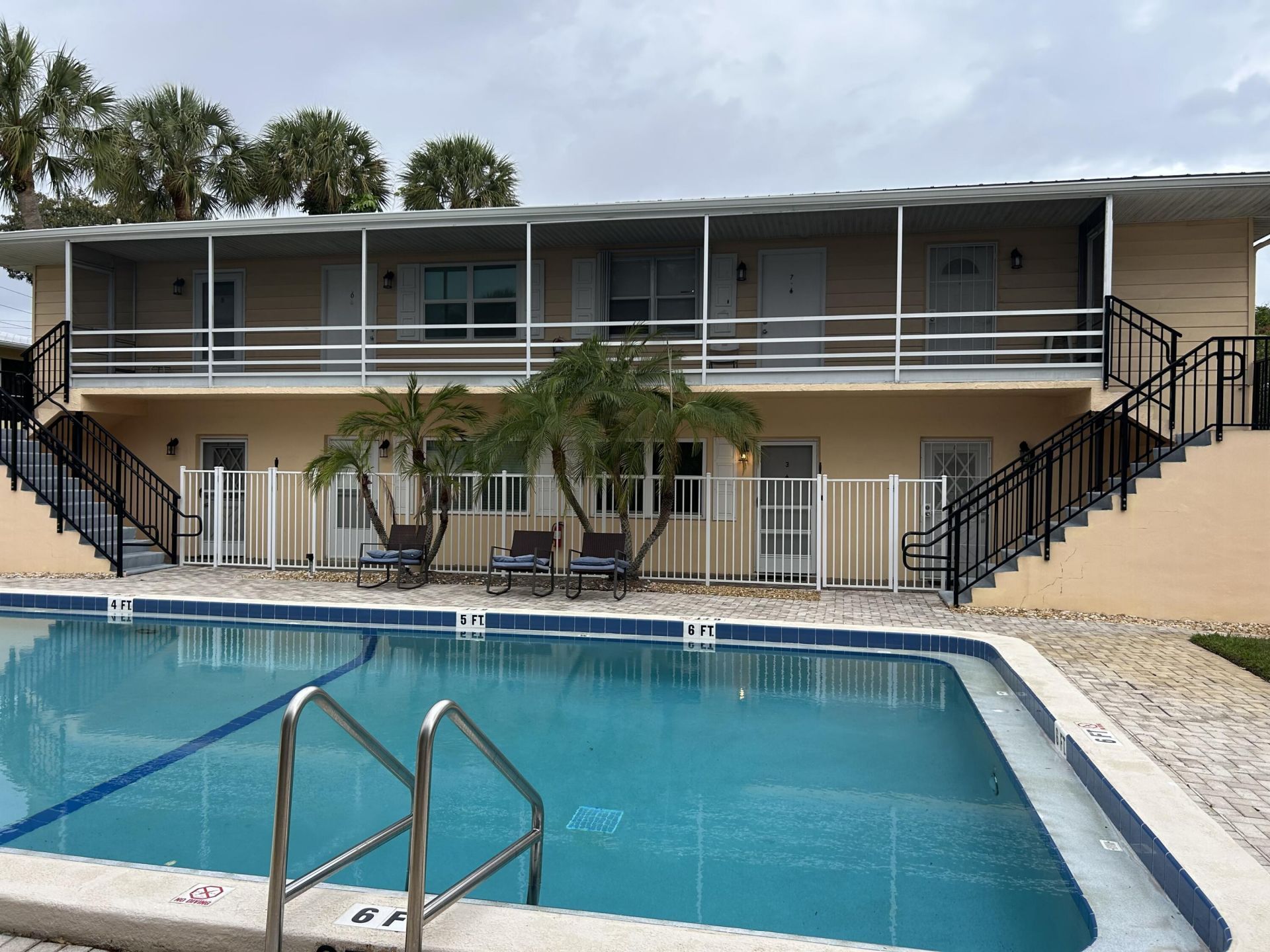 333 SE Martin Avenue, Unit 4-7, Stuart, FL 34996 Photo