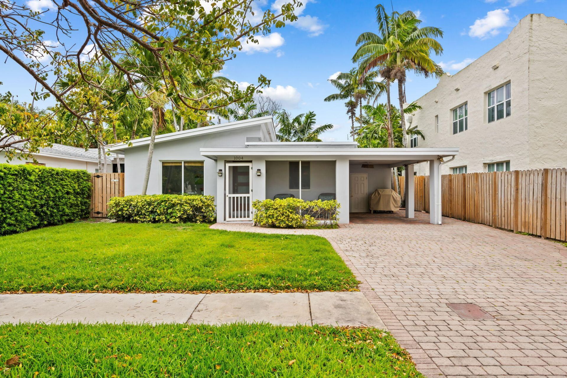 1004 SE 11th Street, Fort Lauderdale, FL 33316 Photo