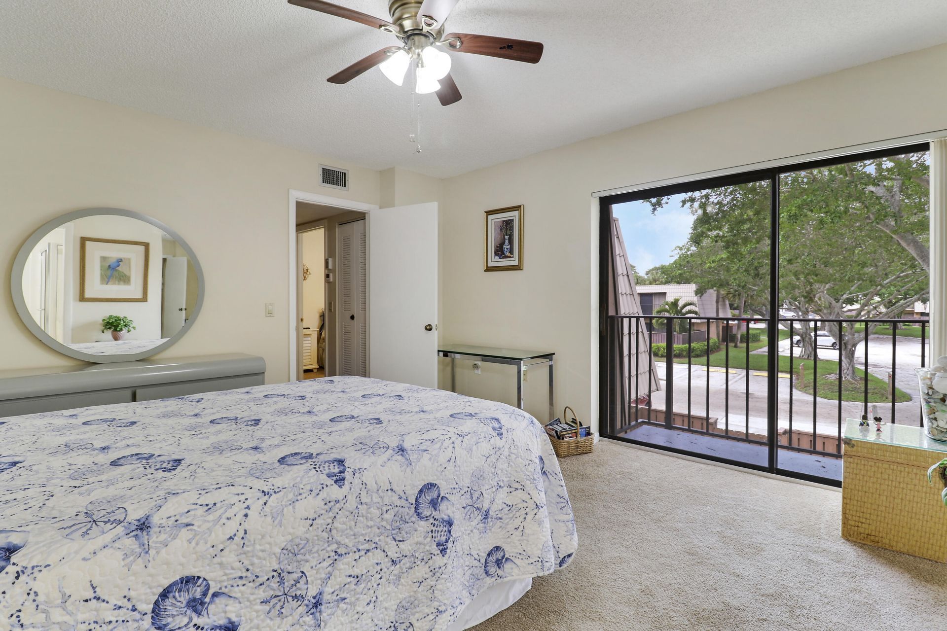 6645 66th Way, West Palm Beach, FL 33409 Photo