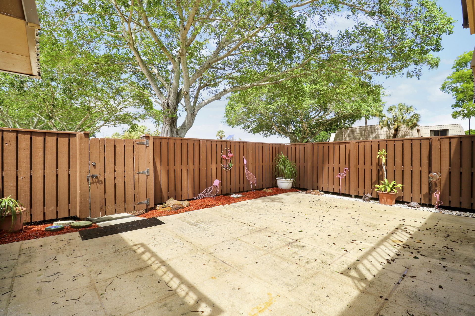 6645 66th Way, West Palm Beach, FL 33409 Photo