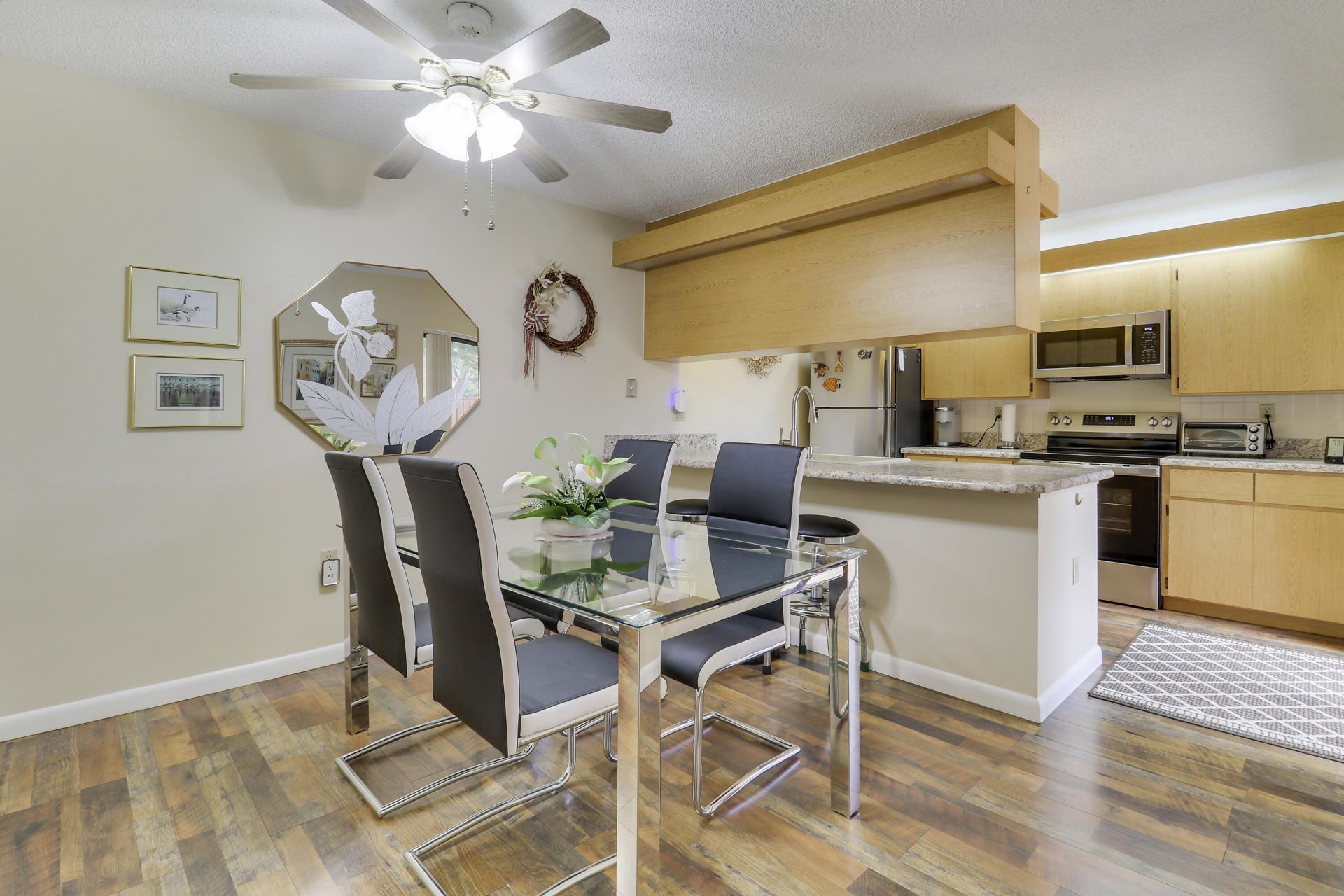 6645 66th Way, West Palm Beach, FL 33409 Photo