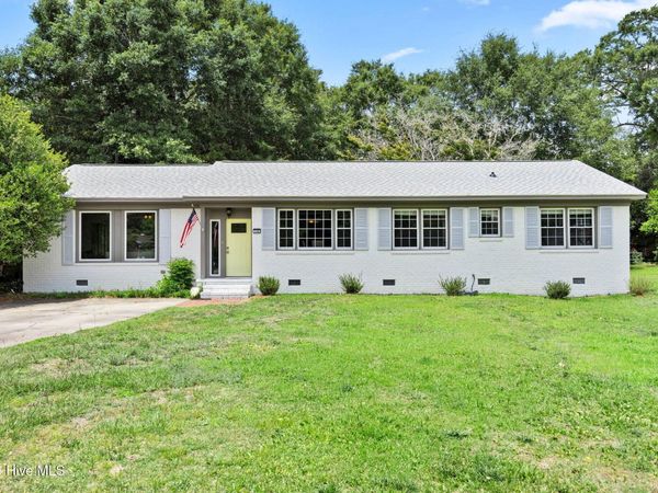 110 Jeb Stuart Drive, Wilmington, NC 28412