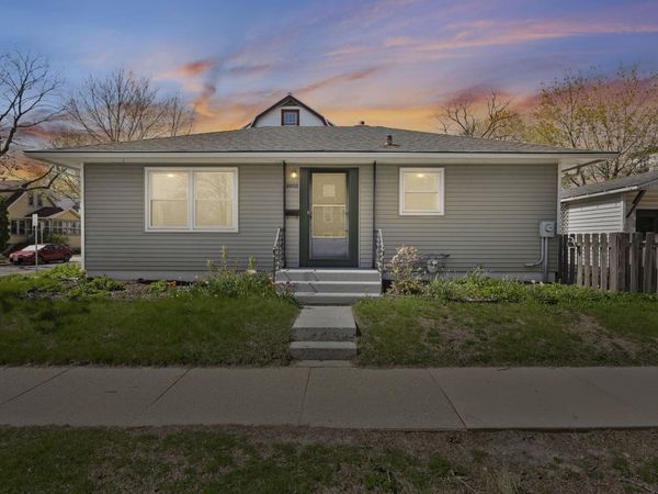 2002 Jenifer Street, Madison, WI 53704