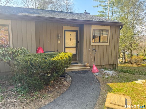 3 Tamarack, Unit 3, Woodbury, CT 06798