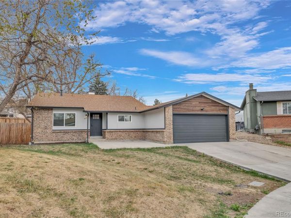 8573 Dover Circle , Arvada, CO 80005
