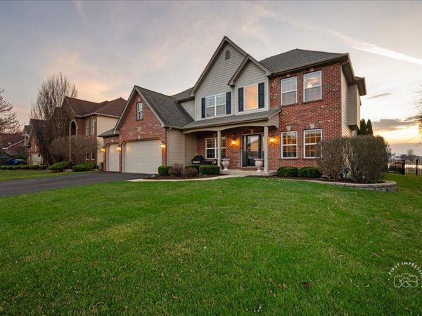 664 Bennett Drive , North Aurora, IL 60542