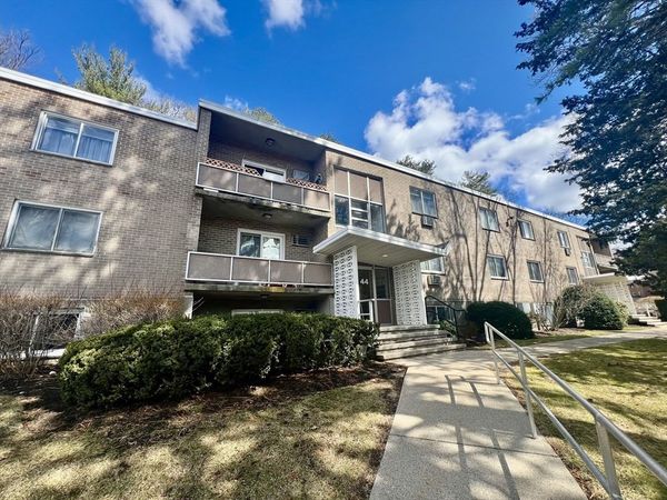 44 Lionel Ave, Unit B, Waltham, MA 02452