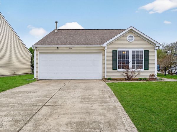1166 Kenwood Drive , Greenwood, IN 46143