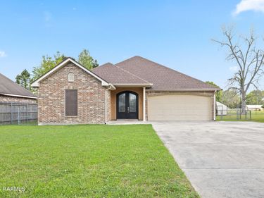 208 Saint Pierre Boulevard , Carencro, LA 70520