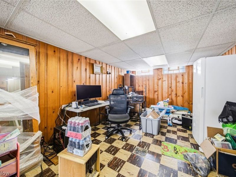 279 E 327th Street, Willowick, OH 44095 Photo 18