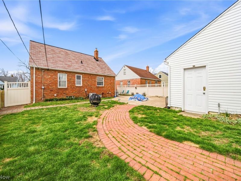 279 E 327th Street, Willowick, OH 44095 Photo 29