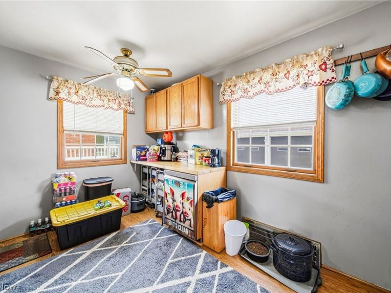 279 E 327th Street, Willowick, OH 44095 Photo 7