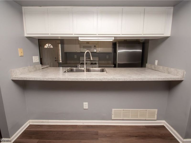 1041 Sunhaven Drive, Medina, OH 44256 Photo 4