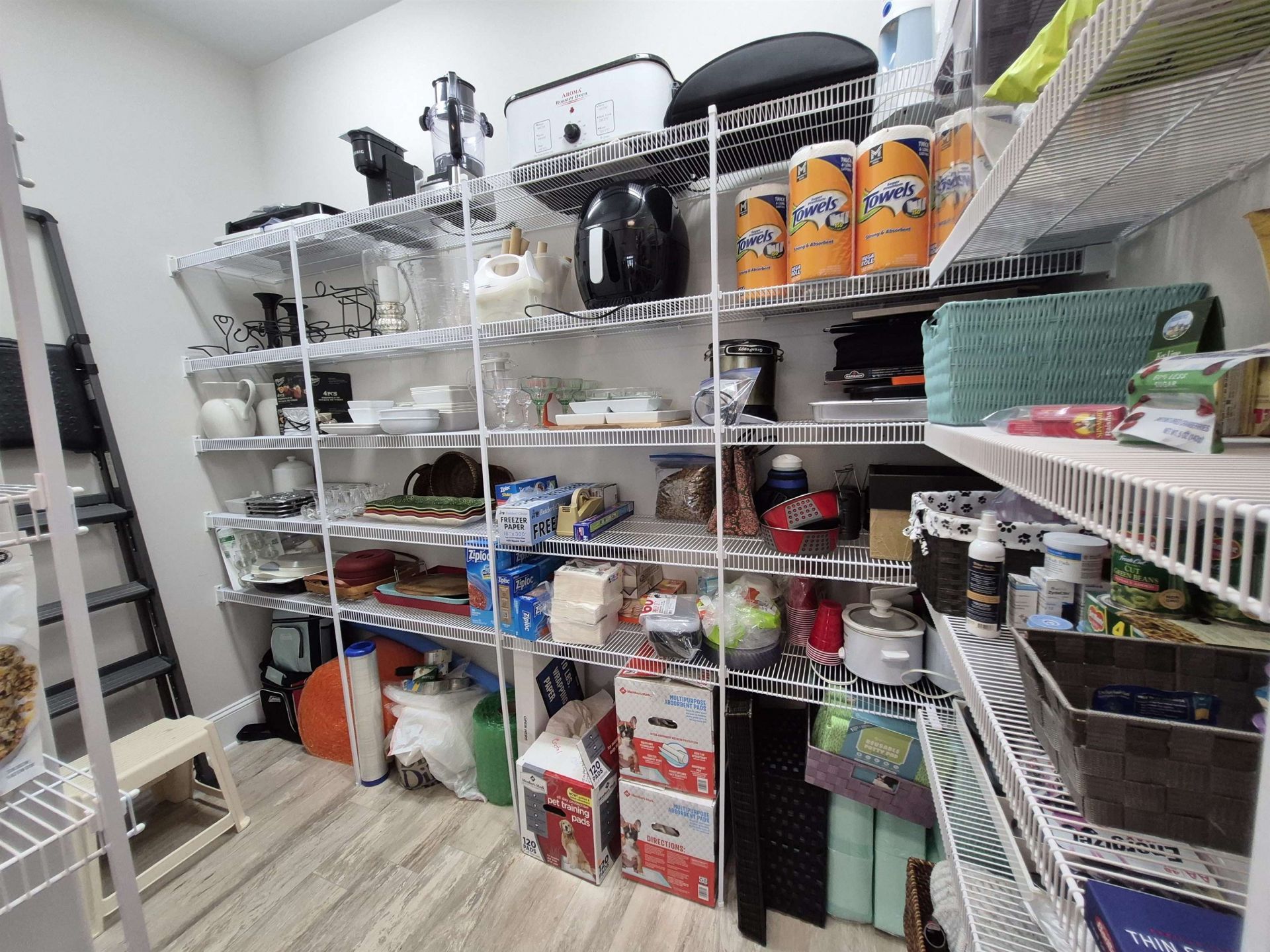 8004 East Bay Ct.  Photo 12