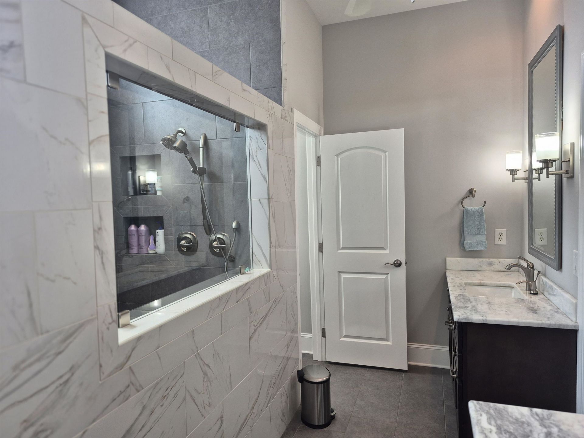 8004 East Bay Ct.  Photo 18