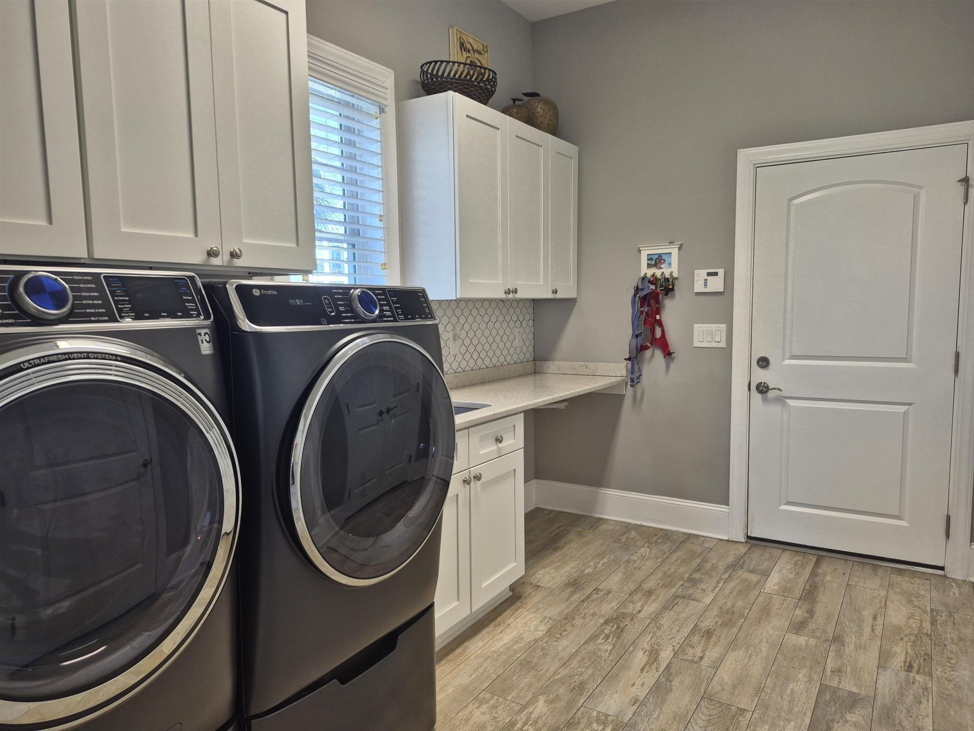 8004 East Bay Ct.  Photo 28