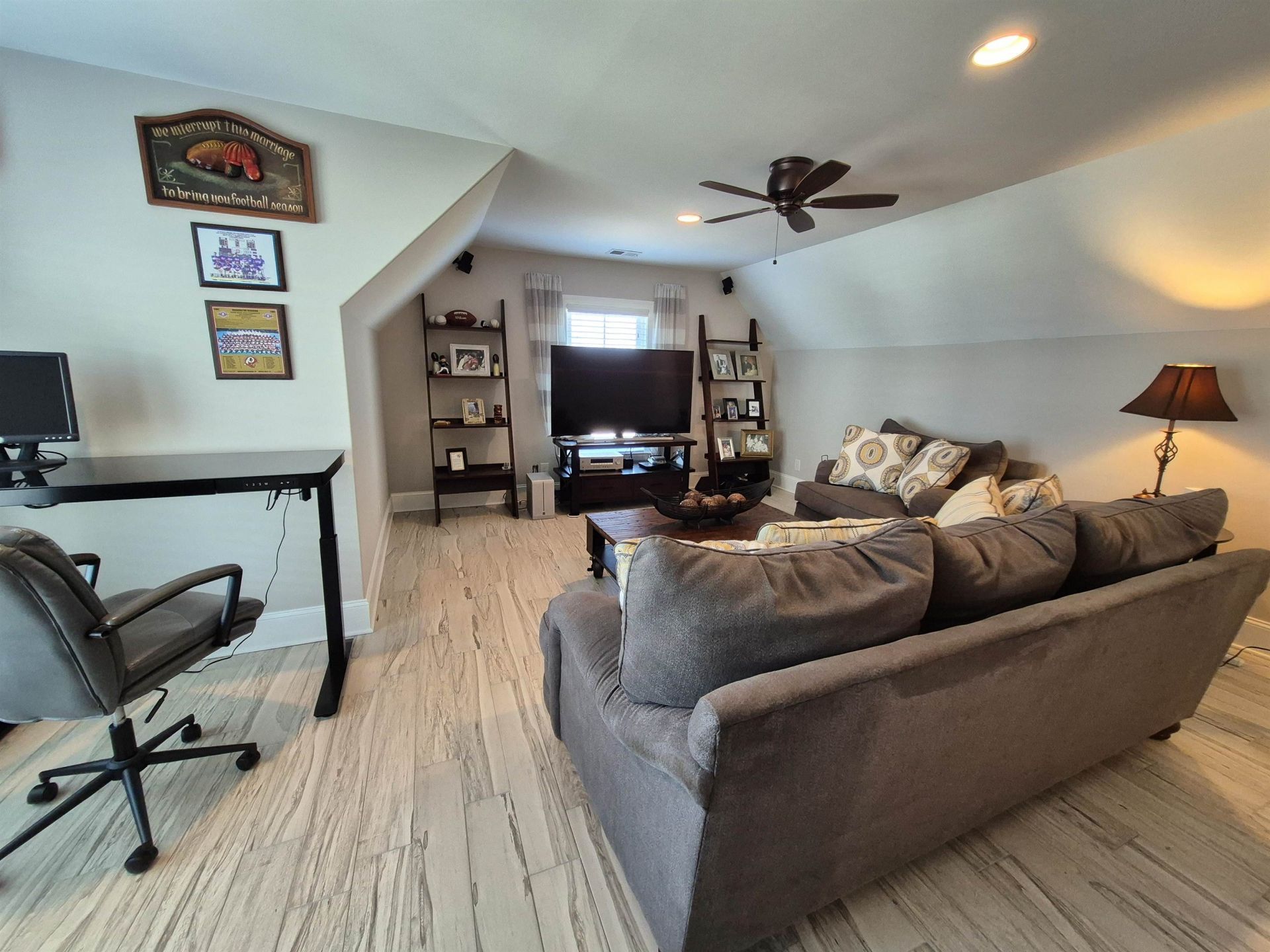 8004 East Bay Ct.  Photo 33