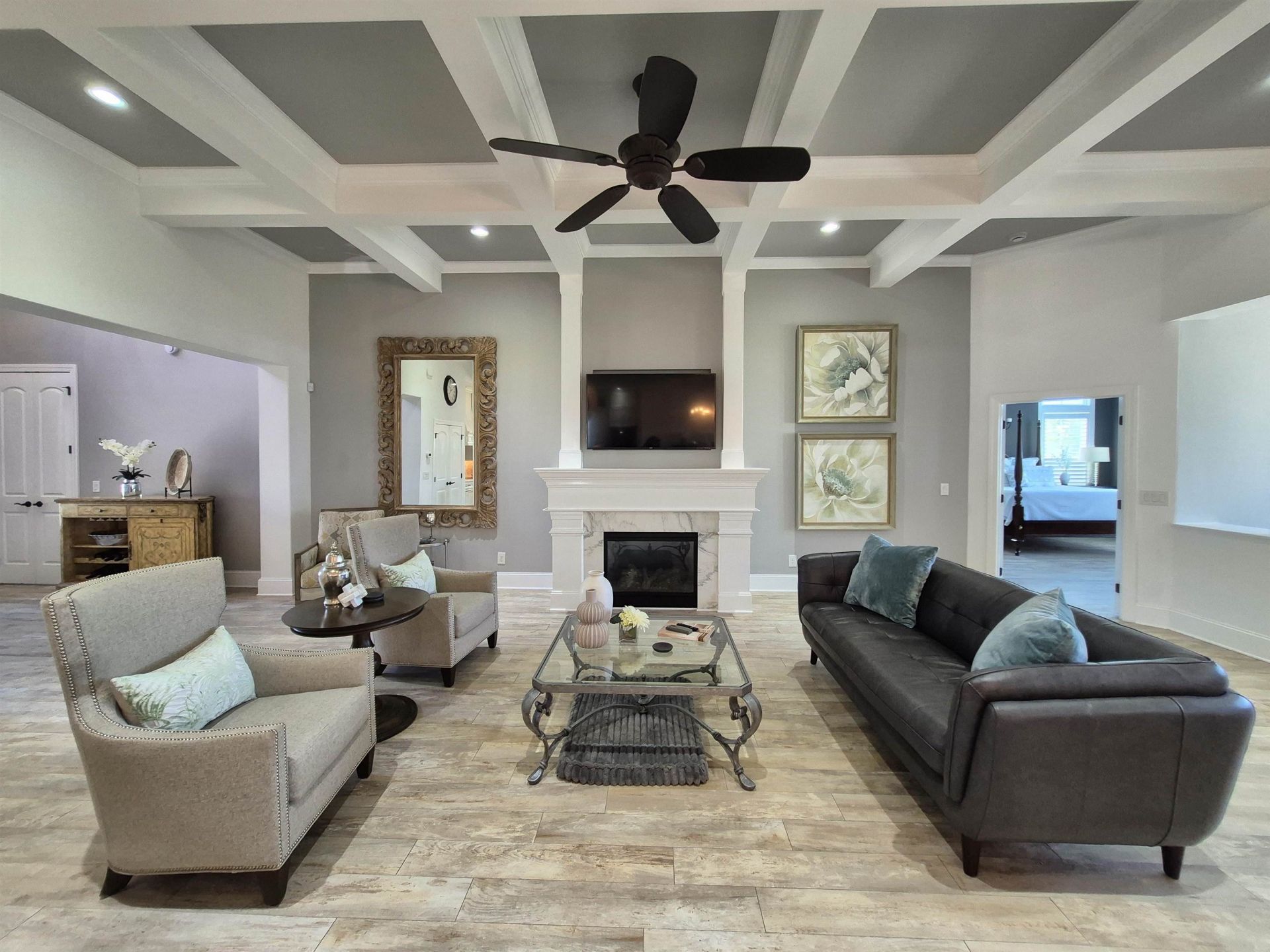 8004 East Bay Ct.  Photo 5