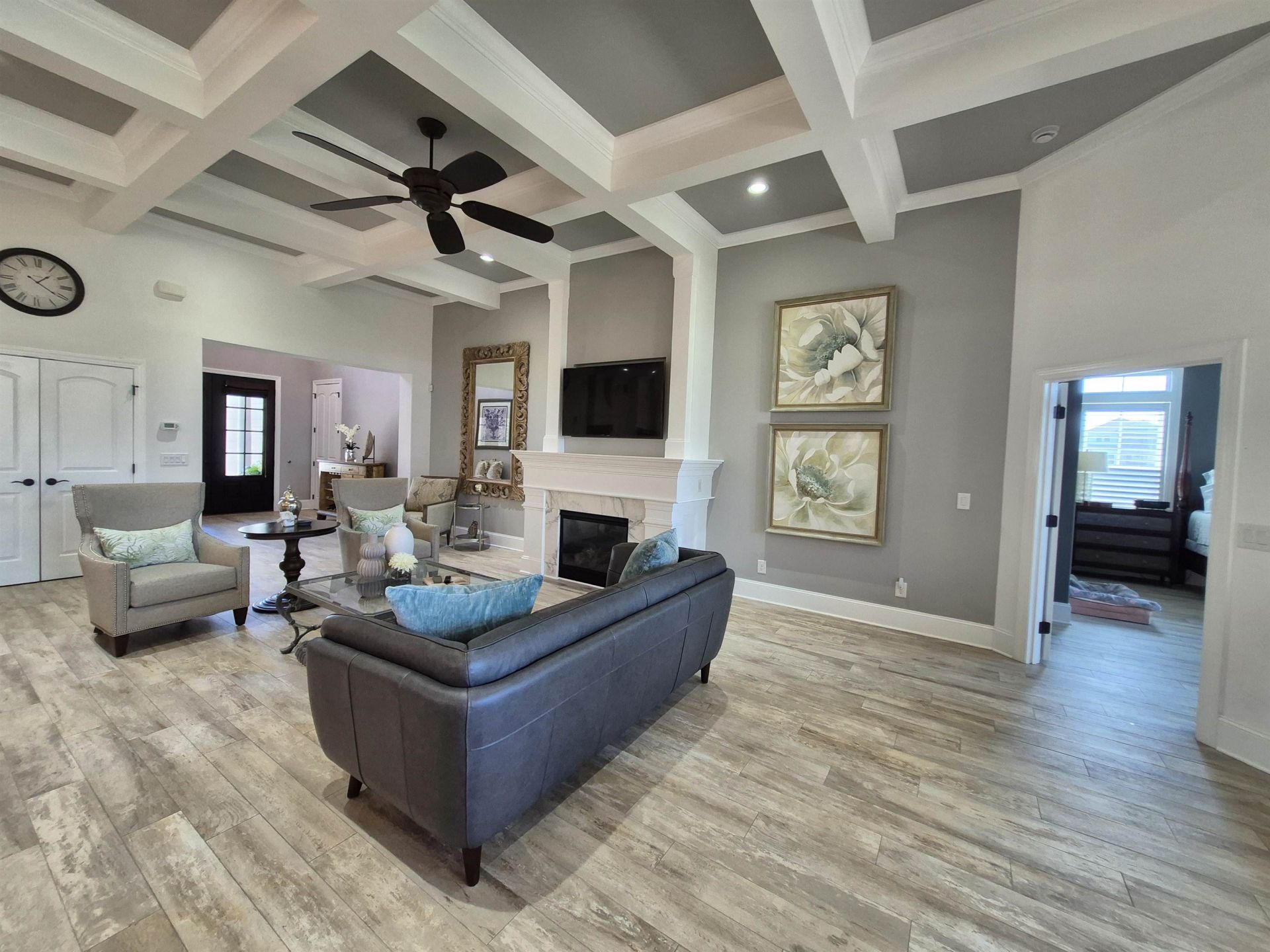 8004 East Bay Ct.  Photo 6