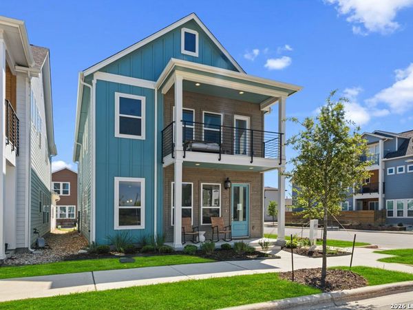 795 N Academy, New Braunfels, TX 78130