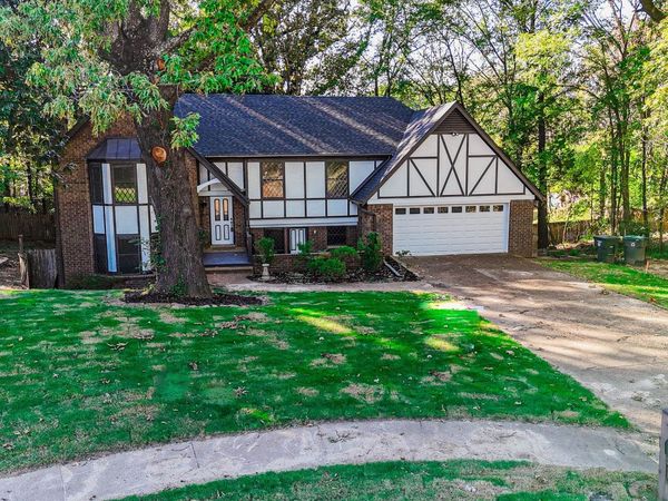 2265 EASTON DR, Cordova, TN 38016