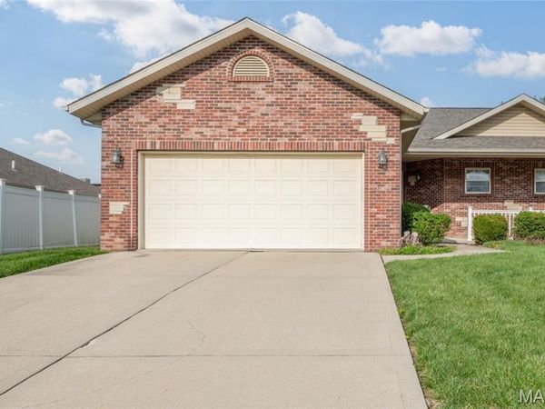 326 Jarvis Court , Troy, IL 62294