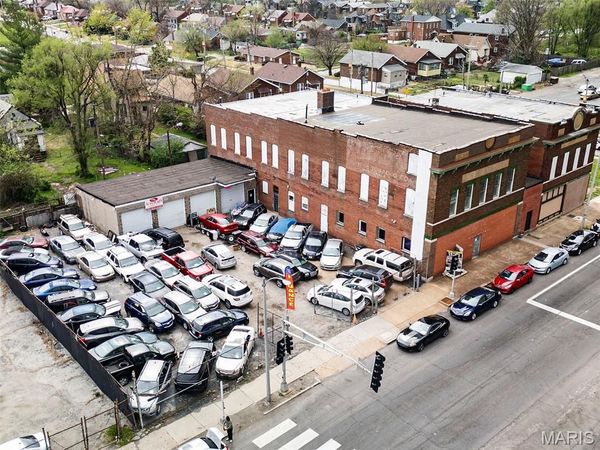 4902 Natural Bridge Avenue , St Louis, MO 63115