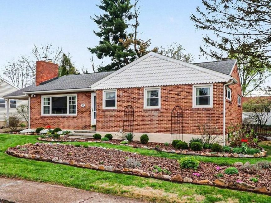 33 Center Drive, Camp Hill, PA 17011 Main Photo