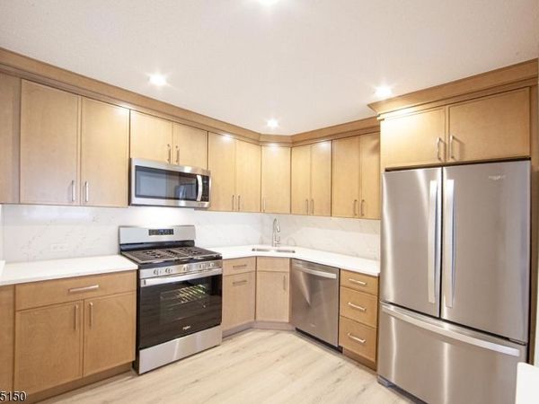 327 Penns Way, Bernards, NJ 07920