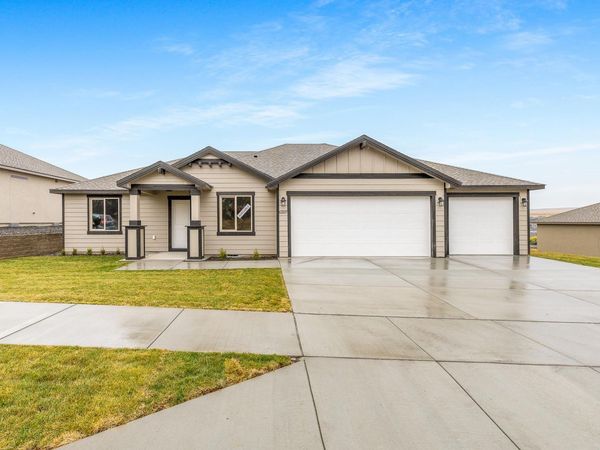 6507 W 28th Ave, Kennewick, WA 99338