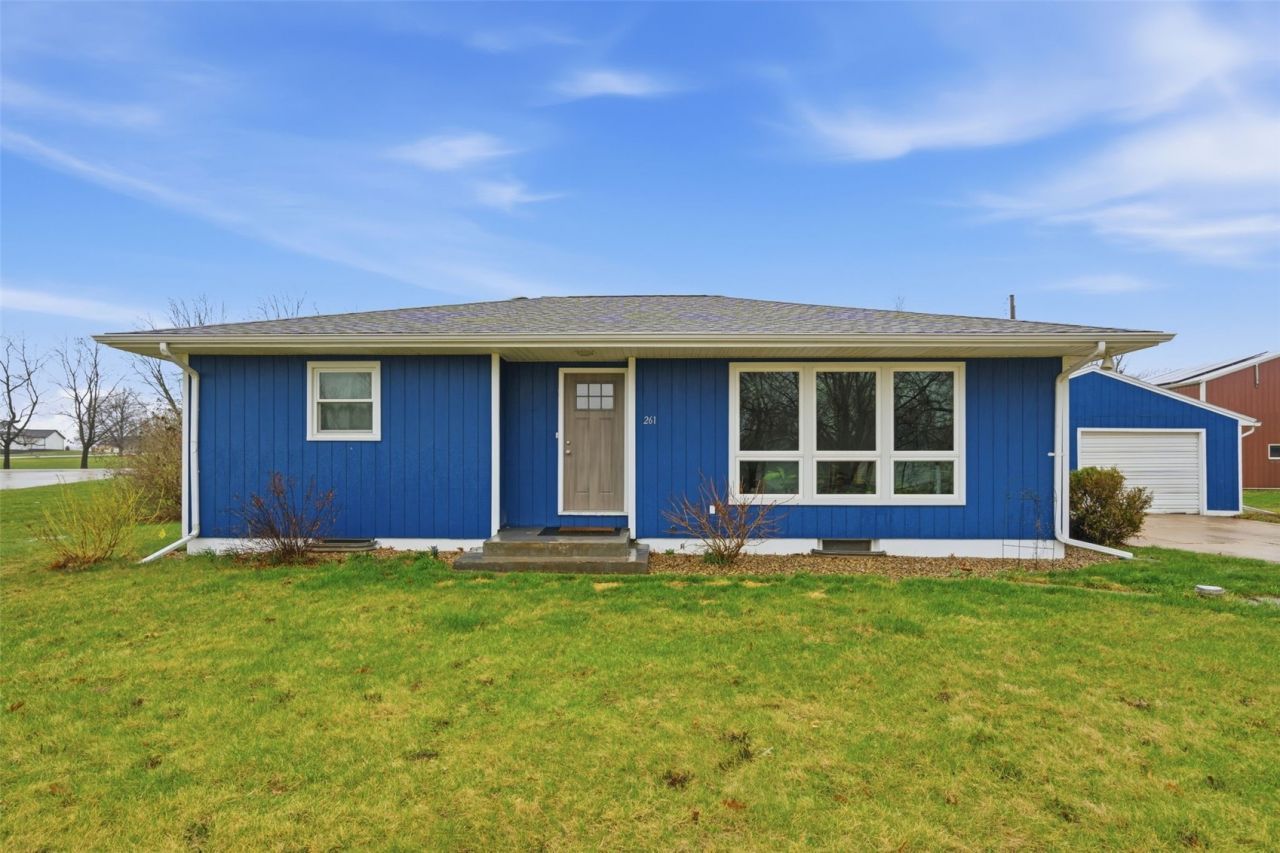 261 Larick Drive, Marion, IA 52302 Main Photo