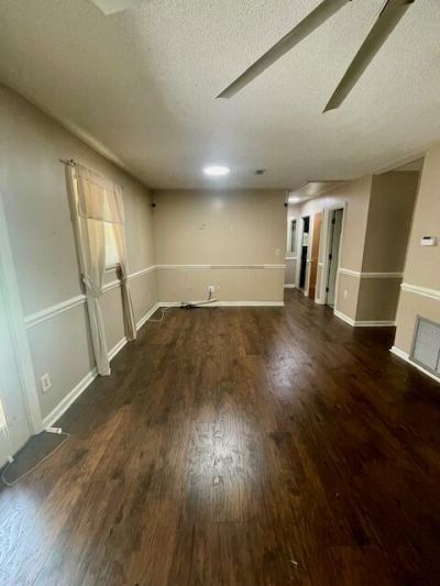 331 Sprucewood Drive Photo 4