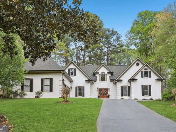 100 Kylemore Pass, Tyrone, GA 30290